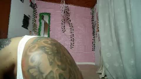 Snapshot of callme_lolas chatting on July 2026 03:43:01 AM paula online show from July 2026 03:43:01 AM