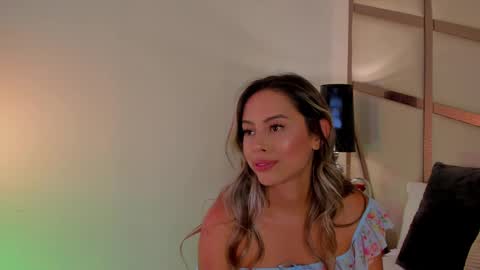 Snapshot of callmeanna_ chatting on March 2025 01:20:02 AM Anna Banana online show from March 2025 01:20:02 AM