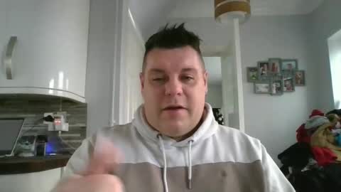 Snapshot of calvin361 chatting on December 2024 02:17:01 PM Calvinm365 online show from December 2024 02:17:01 PM