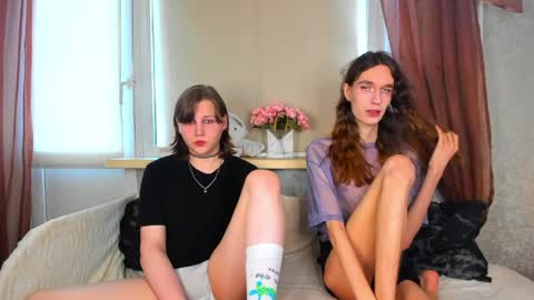Snapshot of calvin_kevin_grem chatting on May 2026 01:50:01 PM Calvin Kevin Grem online show from May 2026 01:50:01 PM