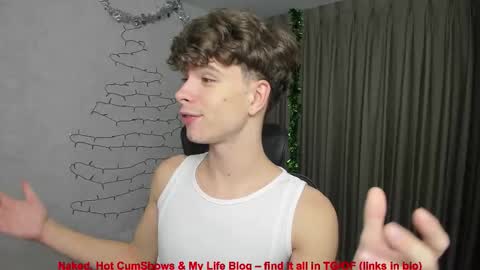 Snapshot of calvin_loves_you chatting on December 2025 05:07:02 PM Hey I am Calvin online show from December 2025 05:07:02 PM