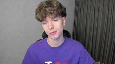 Snapshot of calvin_loves_you chatting on February 2026 05:16:02 PM Hey I am Calvin online show from February 2026 05:16:02 PM