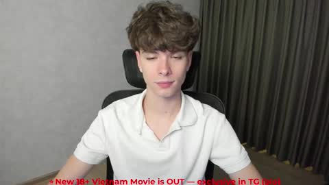 Snapshot of calvin_loves_you chatting on February 2026 05:08:01 PM Hey I am Calvin online show from February 2026 05:08:01 PM