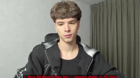 Snapshot of calvin_loves_you chatting on February 2026 05:13:02 PM Hey I am Calvin online show from February 2026 05:13:02 PM