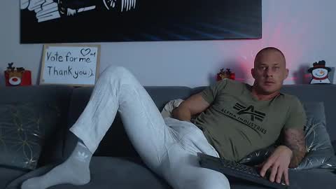 Calvin  online show from December 2024 11:39:02 PM