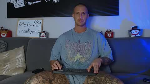 Calvin  online show from December 2024 07:27:02 PM