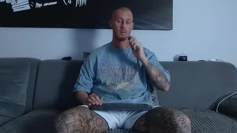 Calvin  online show from January 2025 06:24:02 PM