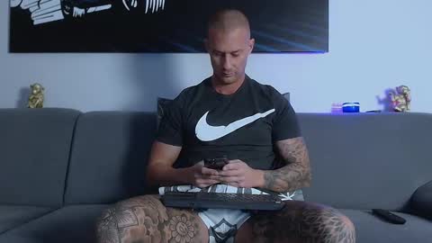 Calvin  online show from January 2025 04:38:01 PM