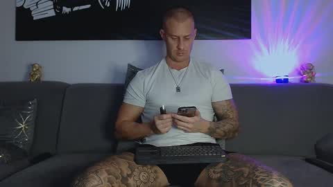 Calvin  online show from January 2025 09:20:02 PM