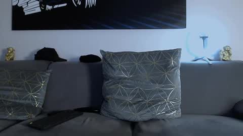 Calvin  online show from January 2025 09:55:02 PM