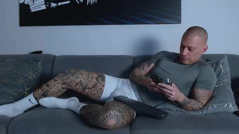 Calvin  online show from March 2025 05:34:02 PM