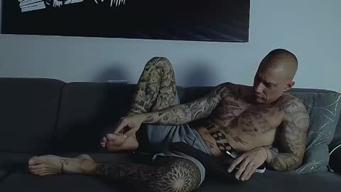 Calvin  online show from September 2025 08:44:01 PM