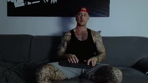 Calvin  online show from October 2025 11:24:02 PM