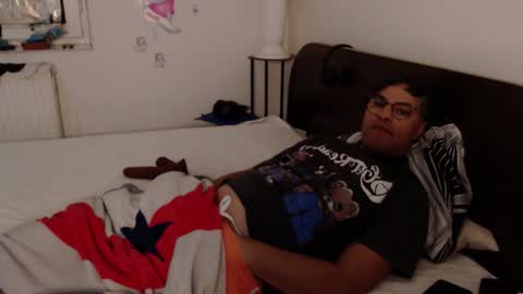 Calvinjohnlad online show from November 2025 02:21:01 AM