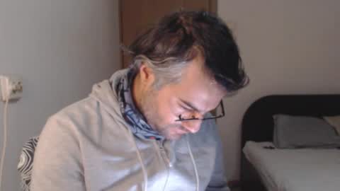 Snapshot of calvinjohnlad chatting on January 2026 07:11:01 PM Calvinjohnlad online show from January 2026 07:11:01 PM