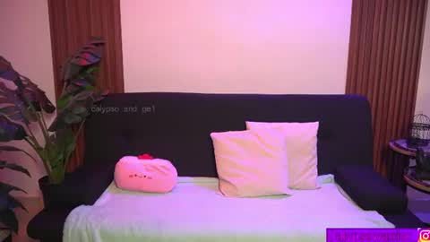 Snapshot of calypso_and_ge1 chatting on June 2026 01:39:01 AM Calypso and Kayla online show from June 2026 01:39:01 AM