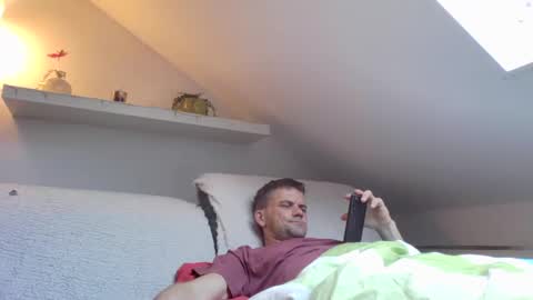 Snapshot of cam_bitch_boy chatting on December 2024 08:41:01 AM cam_bitch_boy online show from December 2024 08:41:01 AM