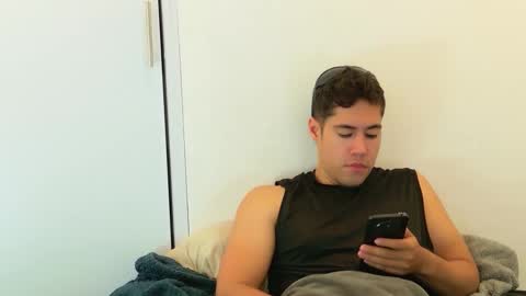 camara110 online show from October 2025 12:30:02 AM