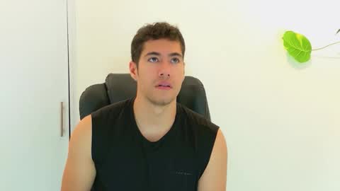 camara110 online show from November 2025 12:33:01 AM