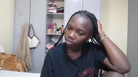 Snapshot of camclit chatting on December 2024 04:36:02 AM Princess online show from December 2024 04:36:02 AM