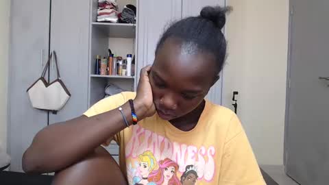 Snapshot of camclit chatting on January 2025 09:47:02 AM Princess online show from January 2025 09:47:02 AM