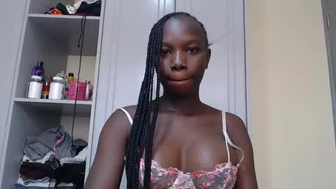 Snapshot of camclit chatting on March 2025 05:49:02 AM Princess online show from March 2025 05:49:02 AM