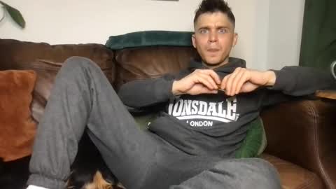 CamDoAttitude online show from November 2025 10:15:01 PM