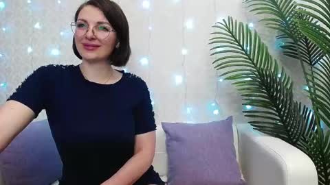 Snapshot of camelia_lillie chatting on May 2026 11:34:04 PM camelia_lillie online show from May 2026 11:34:04 PM
