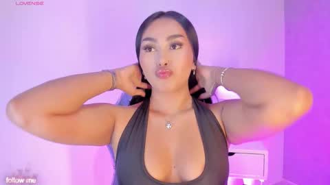 Snapshot of cameliaa_smiith chatting on February 2026 03:37:01 AM Camelia Smith online show from February 2026 03:37:01 AM