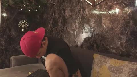 Snapshot of cameron_lux4 chatting on November 2025 12:45:02 PM CAMERON online show from November 2025 12:45:02 PM