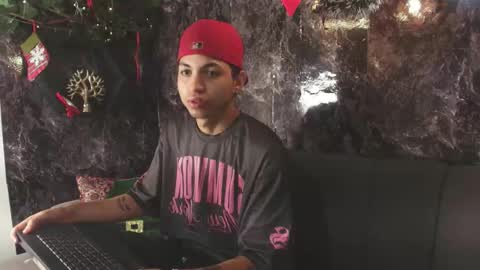 Snapshot of cameron_lux4 chatting on December 2025 12:36:01 PM CAMERON online show from December 2025 12:36:01 PM