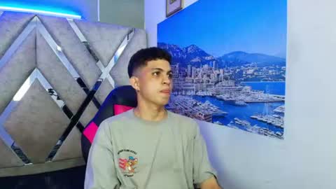 Snapshot of cameron_lux4 chatting on June 2026 03:58:02 AM CAMERON online show from June 2026 03:58:02 AM
