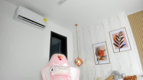 Cameron  online show from January 2025 01:56:02 PM