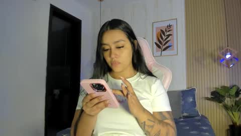 Cameron  online show from October 2025 08:02:02 PM