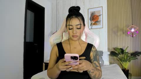 Cameron  online show from October 2025 08:20:01 PM