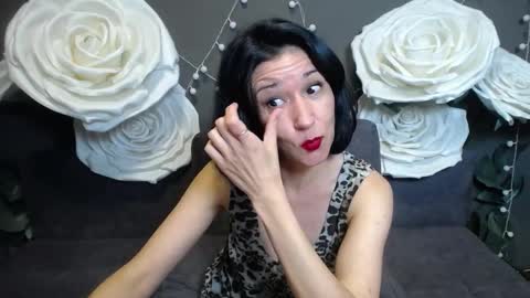 Cameronenns online show from November 2025 01:33:02 PM