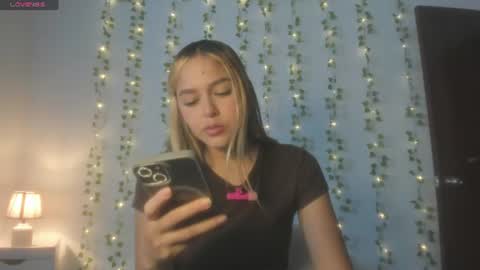 Snapshot of cami_hunter chatting on July 2026 12:57:02 AM online show from July 2026 12:57:02 AM
