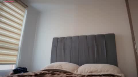 camii19y online show from February 2026 01:04:02 PM