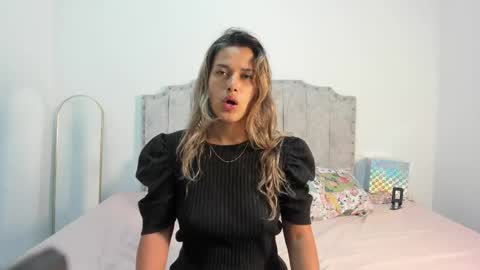 Snapshot of camila_borbon_ chatting on May 2026 10:20:02 AM online show from May 2026 10:20:02 AM
