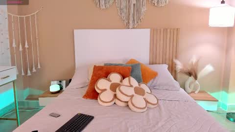 camila_bustamante_ online show from February 2026 03:30:01 PM