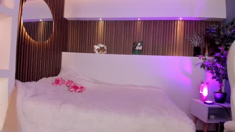 Snapshot of camila_dupont chatting on December 2024 12:30:01 AM Camila online show from December 2024 12:30:01 AM