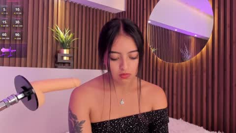 Snapshot of camila_dupont chatting on February 2025 01:30:02 AM Camila online show from February 2025 01:30:02 AM