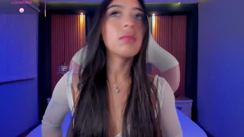 Snapshot of camila_dupont chatting on September 2025 04:14:02 AM Camila online show from September 2025 04:14:02 AM