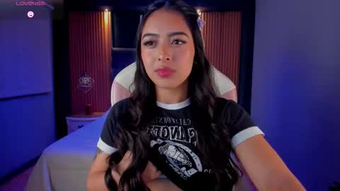 Snapshot of camila_dupont chatting on October 2025 04:34:02 AM Camila online show from October 2025 04:34:02 AM