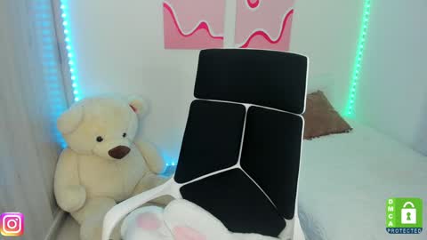  C A M I  online show from January 2025 10:55:01 PM