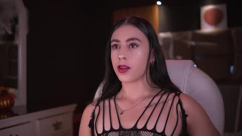 Snapshot of camila_martinez9 chatting on October 2025 11:33:02 AM camila_martinez9 online show from October 2025 11:33:02 AM