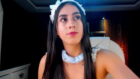 Snapshot of camila_martinez9 chatting on October 2025 09:21:02 PM camila_martinez9 online show from October 2025 09:21:02 PM