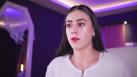 Snapshot of camila_martinez9 chatting on November 2025 11:32:01 AM camila_martinez9 online show from November 2025 11:32:01 AM