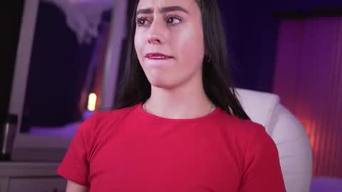 Snapshot of camila_martinez9 chatting on November 2025 11:33:02 AM camila_martinez9 online show from November 2025 11:33:02 AM