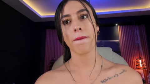 Snapshot of camila_martinez9 chatting on November 2025 11:42:02 AM camila_martinez9 online show from November 2025 11:42:02 AM